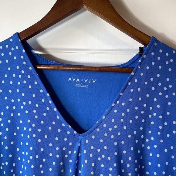 Ava & Viv Blue Blouse With White Polka Dots Size 1X NWT - Picture 4 of 9
